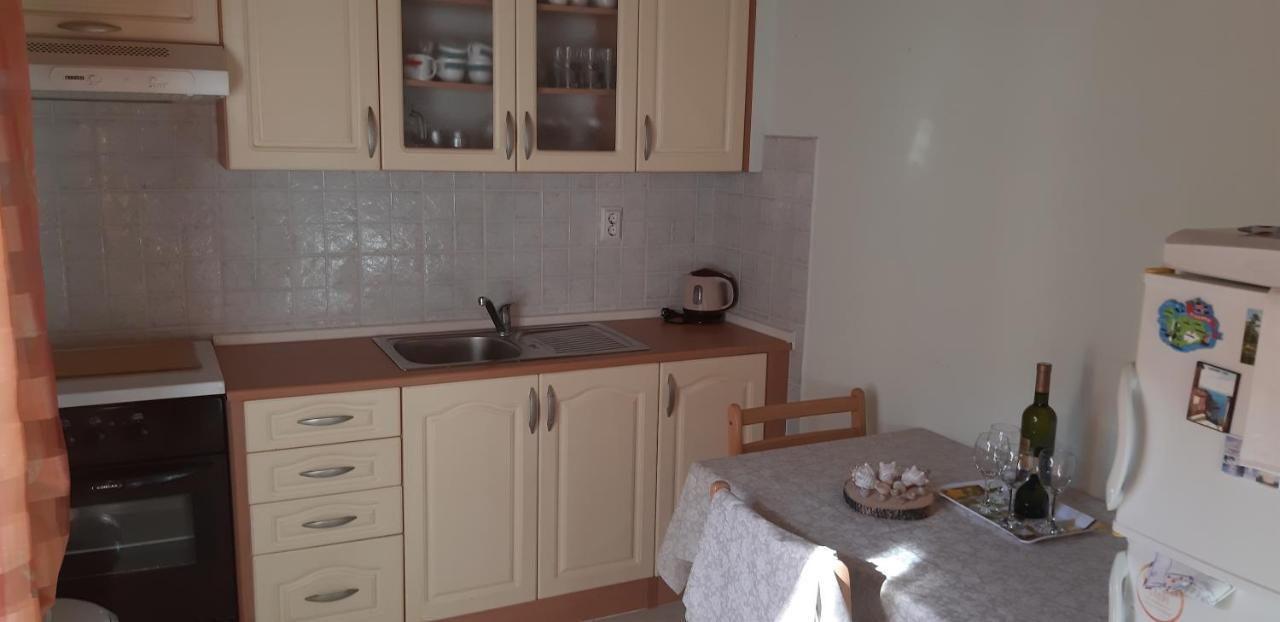 Apartman Bogdan Jelsa  Exterior foto